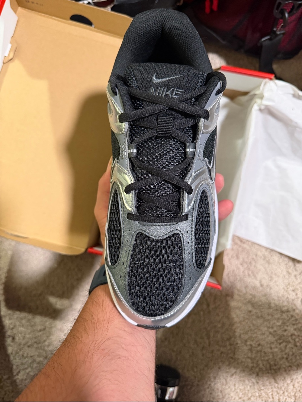 Nike V5 RNR - Picture 2 of 7
